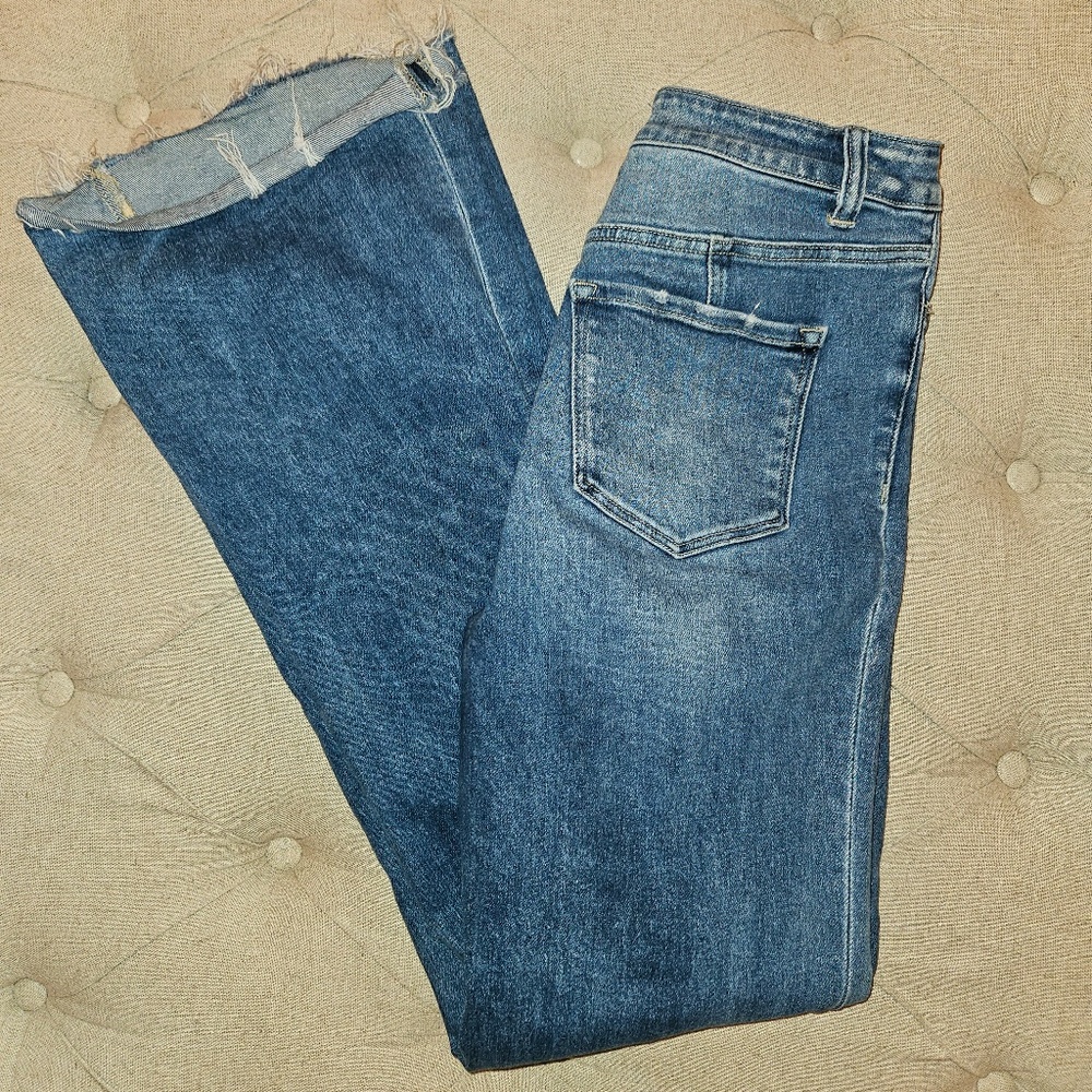 Gently Preowned Womens Flying Monkey Jeans.